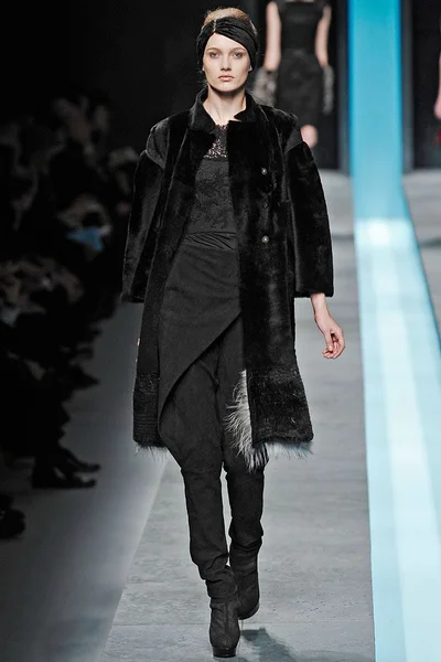 Look 34